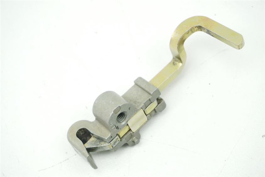 HONDA CBF 600 S ABS PC38 CERRADURA ASIENTO PASAJERO CIERRE