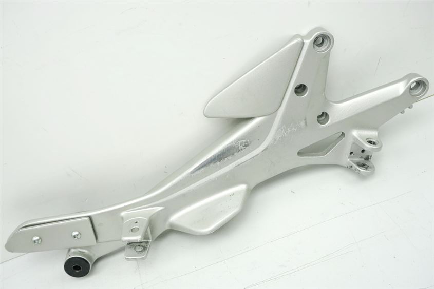 HONDA CBF 600 S ABS PC38 SOPORTE ESTRIBERA DERECHO ESTRIBERA