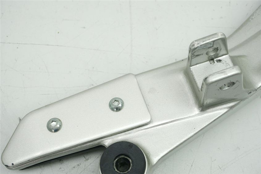 HONDA CBF 600 S ABS PC38 SOPORTE ESTRIBERA DERECHO ESTRIBERA
