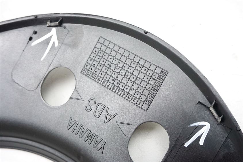 YAMAHA XC 125 SE42 VITY FAIRING REAR CENTER COVER