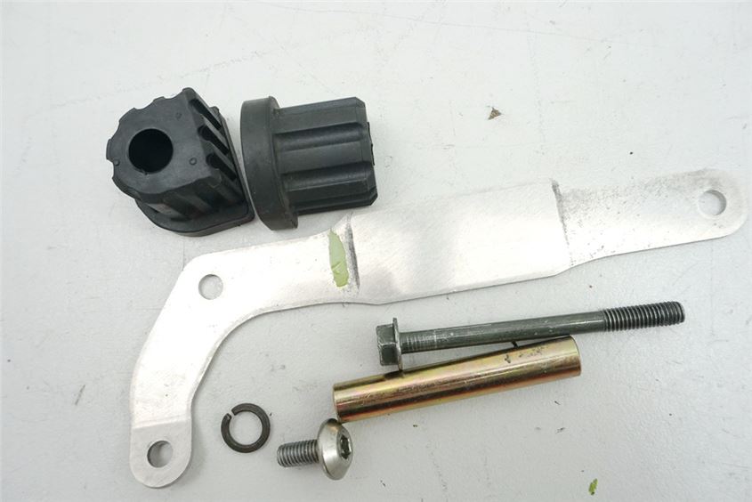 KAWASAKI ZX-10R ZXT00D HALTERUNG TANK GUMMIS