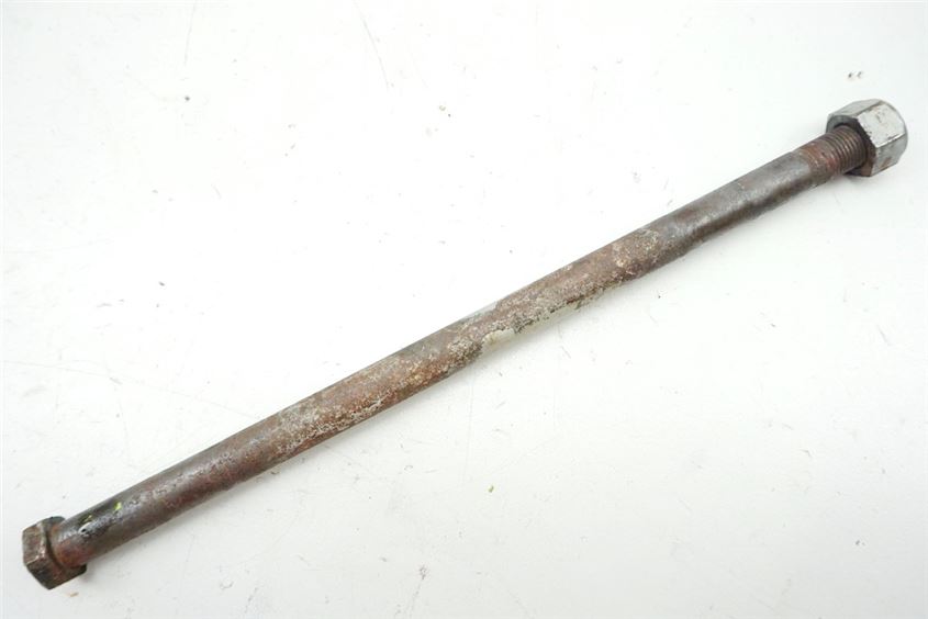 KAWASAKI KZ 750 B SWINGARM SHAFT AXLE SWINGARM