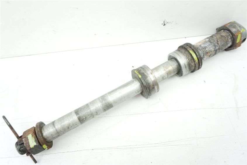 KAWASAKI KZ 750 B REAR AXLE SPACERS