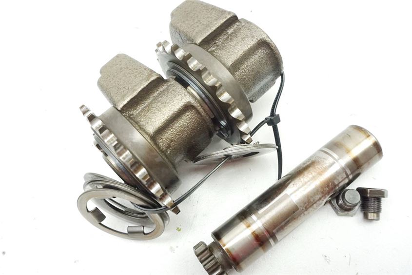 KAWASAKI KZ 750 B BALANCER SHAFT