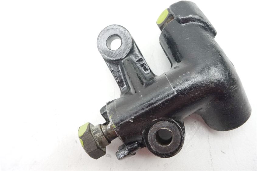 KAWASAKI KZ 750 B FRONT BRAKE DISTRIBUTOR BRAKE CYLINDER