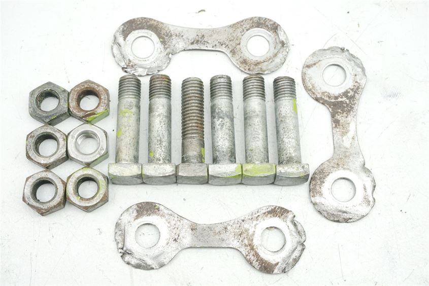 KAWASAKI KZ 750 B SCHRAUBEN KETTENRADTRÄGER RITZEL