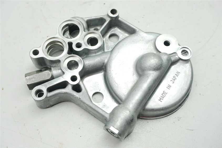 KAWASAKI ZX-10 ZXT00B TAPA BOMBA ACEITE BRIDA CARCASA
