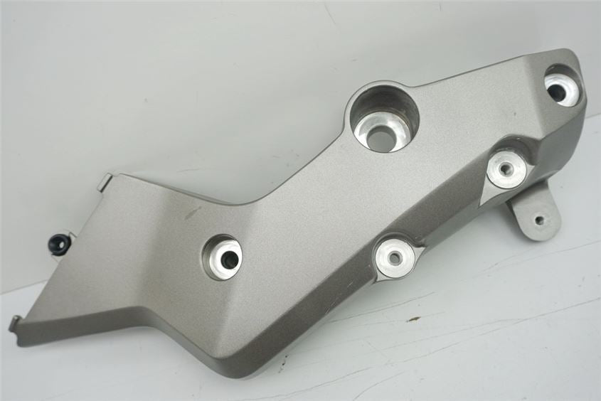 HONDA CB 1000 R SC60 SOPORTE CHASIS DERECHO TAPA MOTOR SOPORTE