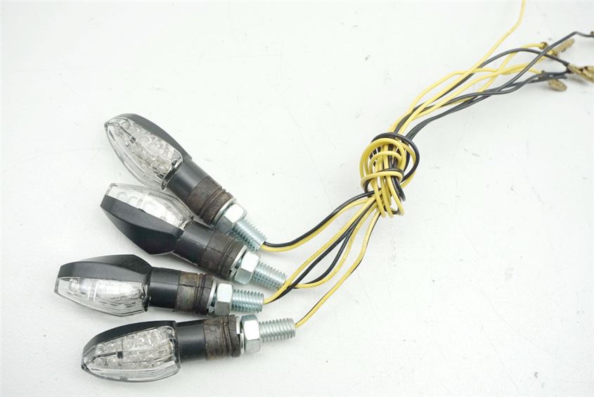 LED INDICATOR - 4 PIECES - TURN SIGNAL