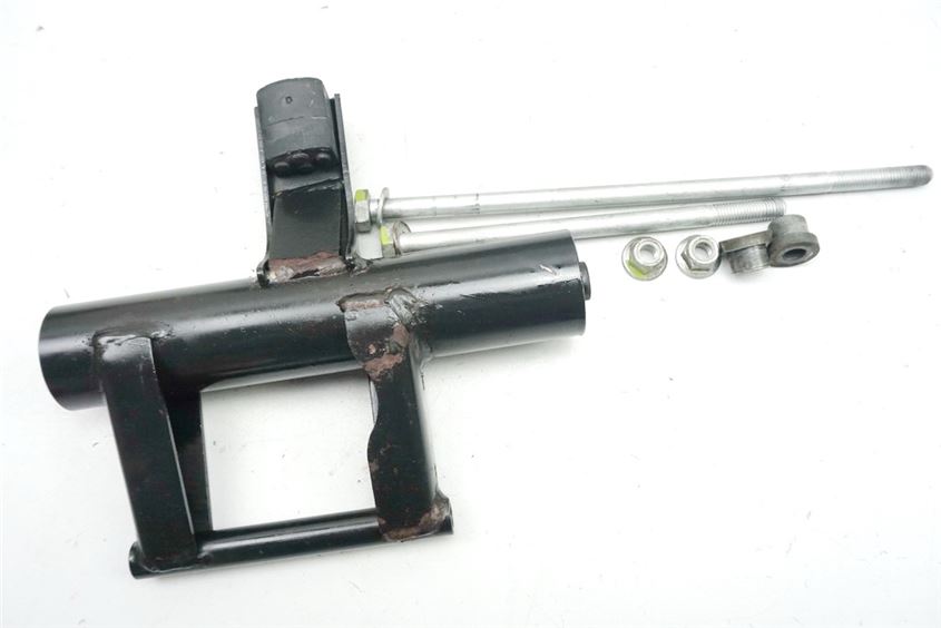 APRILIA SCARABEO 50 ZD4SC HALTERUNG MOTOR ACHSE BOLZEN SCHRAUBEN