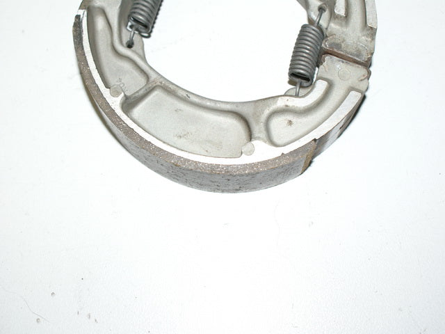 HONDA SCV 100 JF11 LEAD BREMSSCHUH BREMSBACKEN