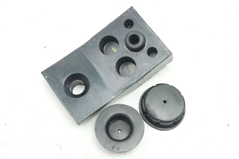 YAMAHA YBR 125 RE05 GUMMIS TANK HALTER AUFLAGE
