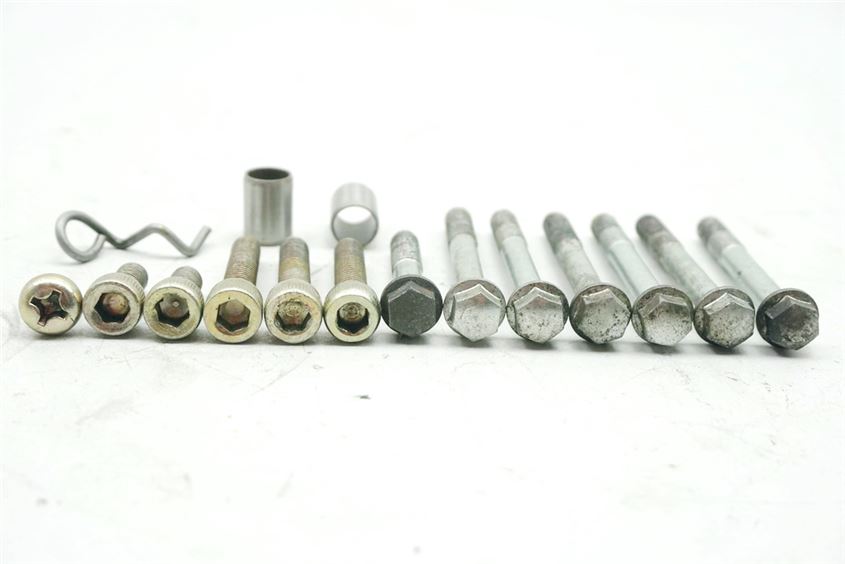 YAMAHA YBR 125 RE05 SCHRAUBEN LIMADECKEL STATOR