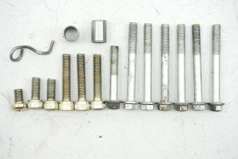 YAMAHA YBR 125 RE05 SCHRAUBEN LIMADECKEL STATOR