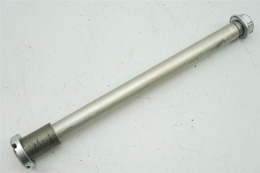 SUZUKI GSR 600 ABS WVB9 SWING ARM AXLE SHAFT SWINGARM