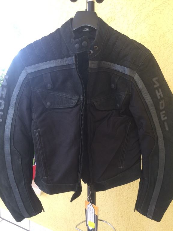 MOTORCYCLE JACKET - LEATHER - AS NEW - SHOEI - SIZE 42
