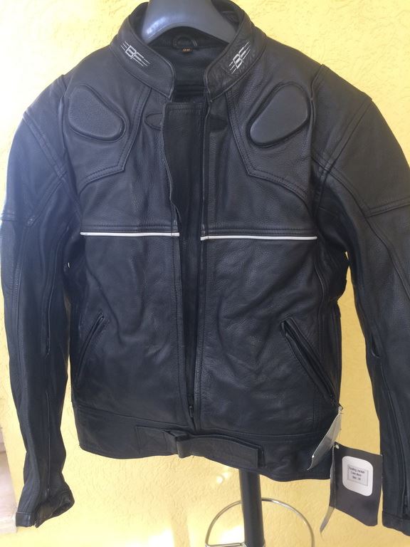 MOTORCYCLE JACKET - LEATHER MOTORCYCLE JACKET - AS GOOD AS NEW - SIZE 38