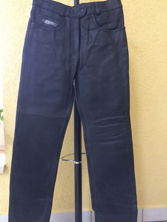 PANTALONES DE MOTO - MUJER - PANTALONES DE CUERO - COMO NUEVOS - TALLA 38
