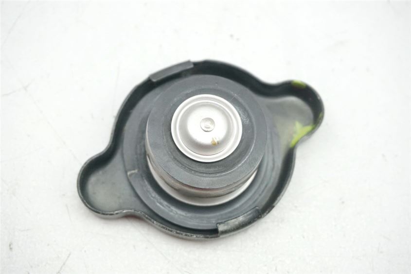SUZUKI GSR 600 ABS WVB9 RADIATOR CAP COVER RADIATOR CAP
