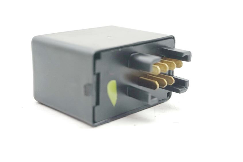 SUZUKI GSR 600 ABS WVB9 FLASHER RELAY FLASHER UNIT INDICATOR RELAY