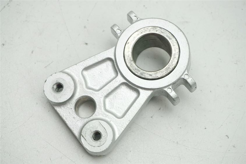 SUZUKI GSR 600 ABS WVB9 SOPORTE SENSOR ABS DELANTERO PLACA DE SUJECIÓN