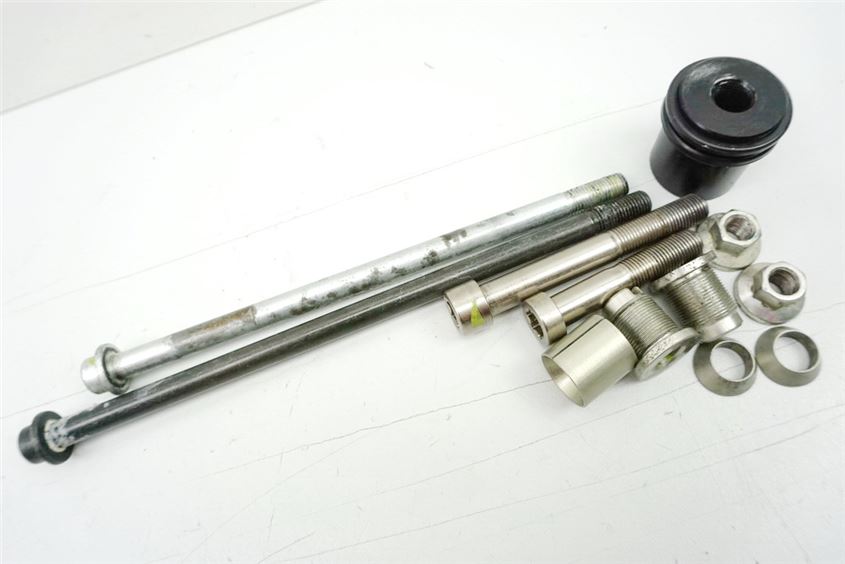 YAMAHA YZF R1 RN22 RN221 SOPORTE MOTOR EJES LSL TOPES ANTICAÍDA