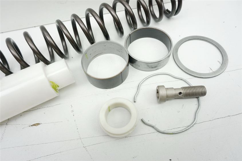 HONDA CB 1000 R SC60 PARTES INTERNAS DE LA HORQUILLA MUELLE
