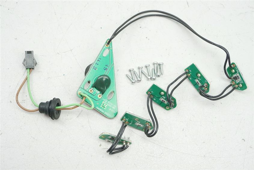 KYMCO PEOPLE GT 300 i ABS BLINKER LINKS VORN LED KABEL PLATINE