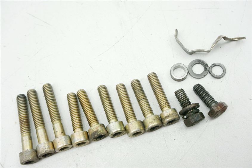CAGIVA ROADSTER 125 TORNILLOS TAPA EMBRAGUE