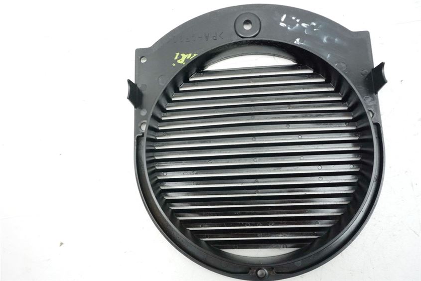 YAMAHA MT01 RP18 CUBIERTA VENTILADOR REJILLA INFERIOR CARCASA CUBIERTA