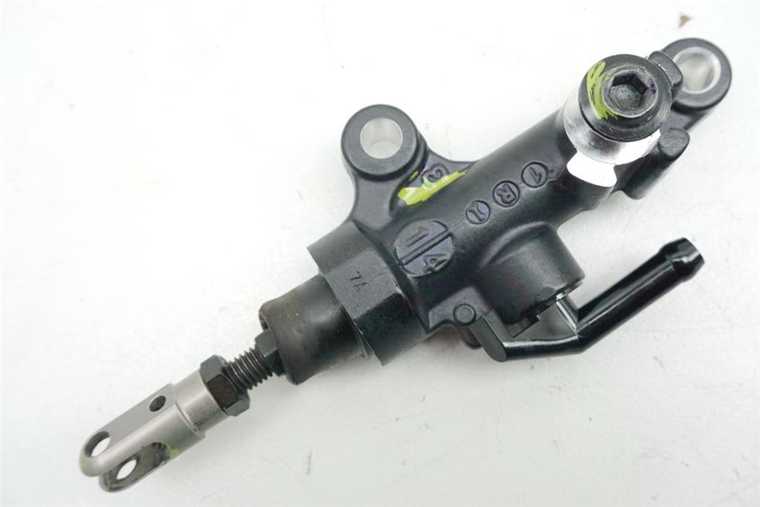 YAMAHA MT01 RP18 CILINDRO FRENO TRASERO BOMBA DE FRENO