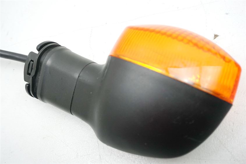 YAMAHA MT01 RP18 BLINKER RECHTS VORN TURN SIGNAL