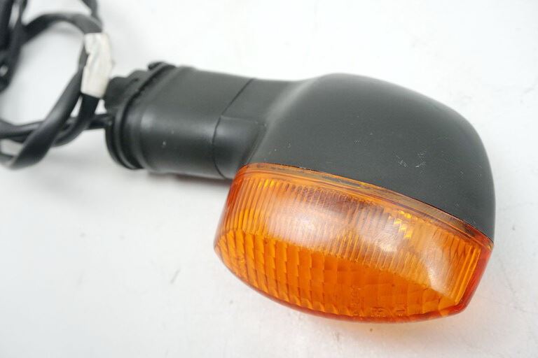 INTERMITENTE TRASERO DERECHO YAMAHA MT01 RP18
