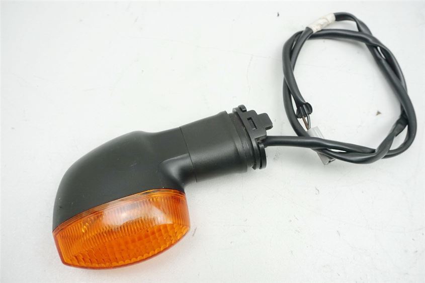 YAMAHA MT01 RP18 INTERMITENTE TRASERO IZQUIERDO