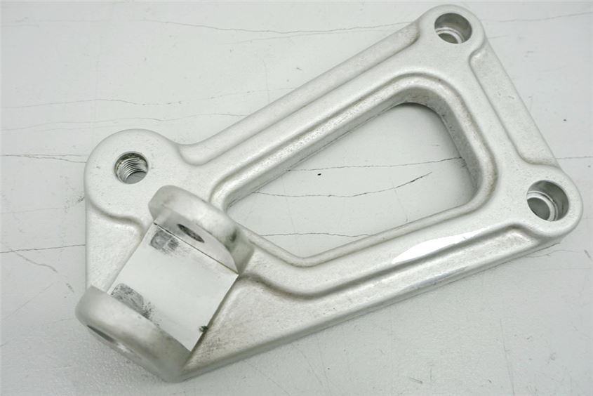 DUCATI 900 SS SUPERSPORT SOPORTE ESTRIBERA CONDUCTOR IZQUIERDO PLACA ESTRIBERA