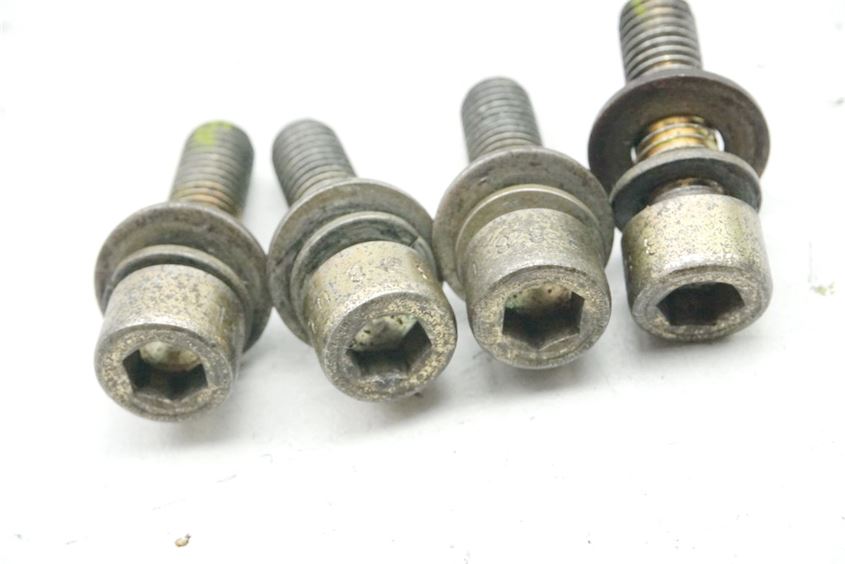 DUCATI 900 SS SUPERSPORT SCHRAUBEN BREMSSATTEL VORN