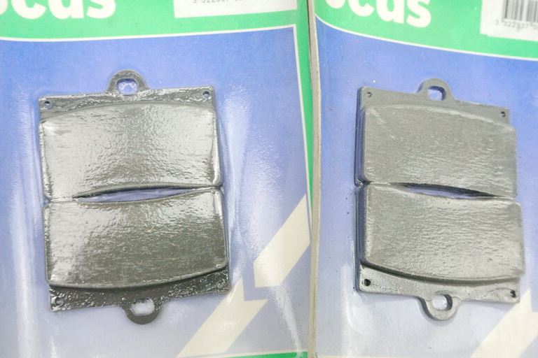 DUCATI 900 SS SUPERSPORT BREMSKLÖTZE VORN - LUCAS MCB 540 NAC - NEU