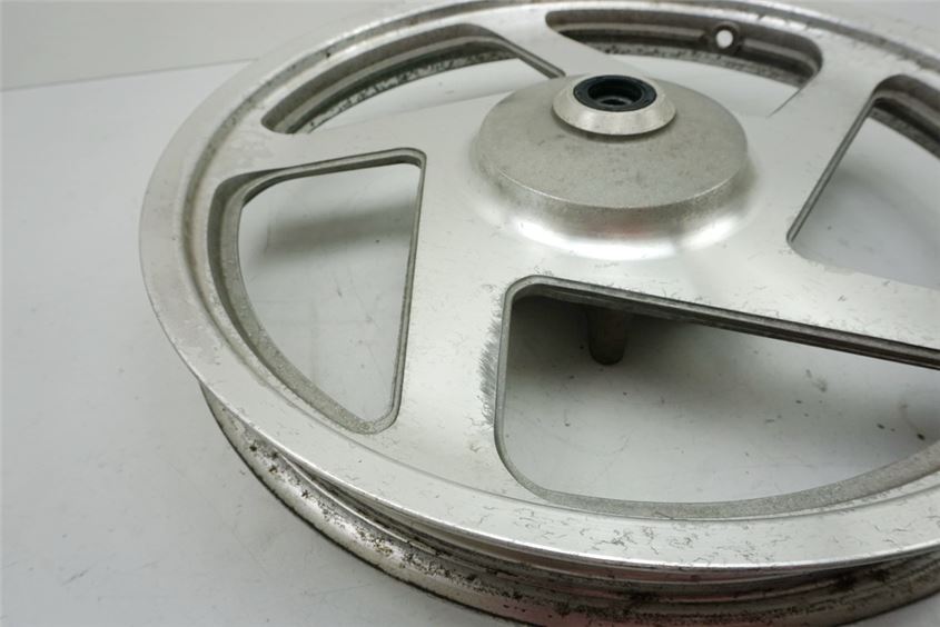 DAELIM VT 125b LLANTA DELANTERA RUEDA DELANTERA