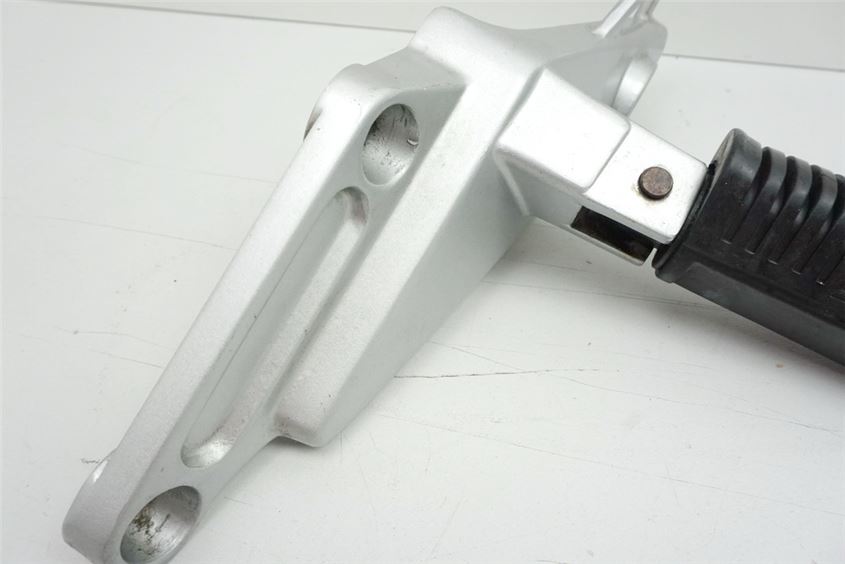 DAELIM VT 125b REPOSAPIÉS TRASERO IZQUIERDO SOPORTE REPOSAPIÉS