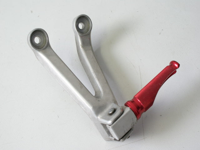 HONDA CBR 900 SC33 PILLION FOOTREST LEFT