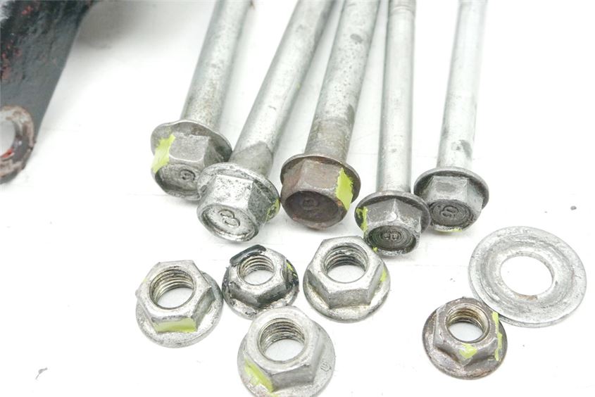DAELIM VT 125b SOPORTE MOTOR TORNILLOS PERNOS PLACA DE SUJECIÓN
