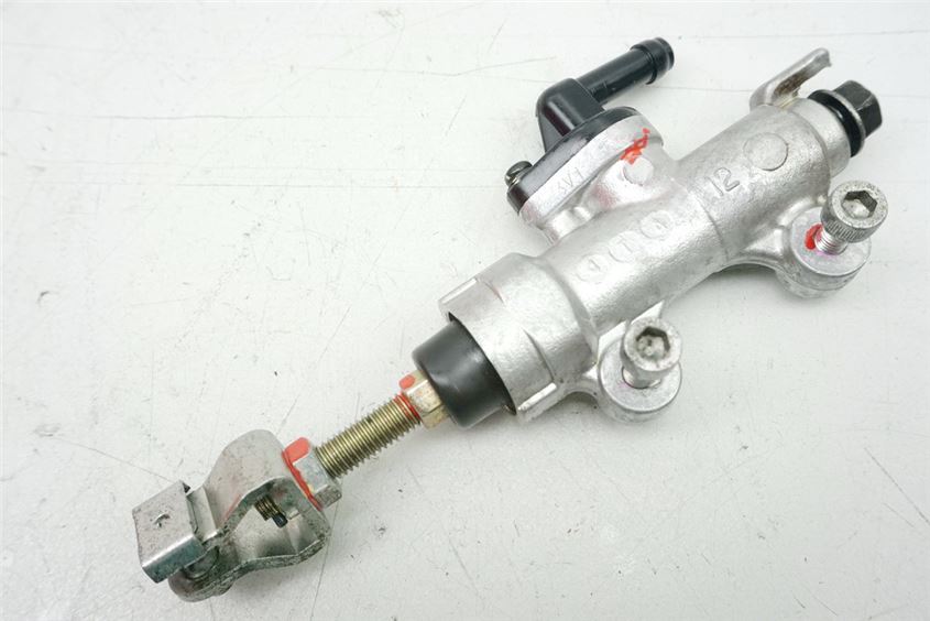 HONDA CBR 125 JC34 CILINDRO MAESTRO FRENO TRASERO BOMBA DE FRENO