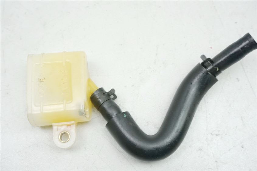 Depósito de líquido de frenos trasero HONDA CBR 125 JC34