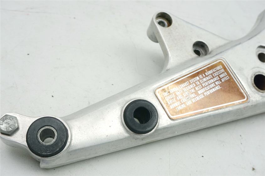 HONDA CB 750 F RC04 BOLDOR FUßRASTENPLATTE FAHRER RECHTS HALTER FUßRASTE