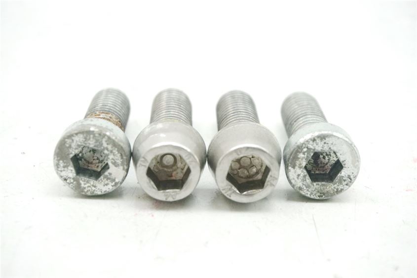 APRILIA RSV 1000 RR ZD4RR SCHRAUBEN HECKRAHMEN SCREWS