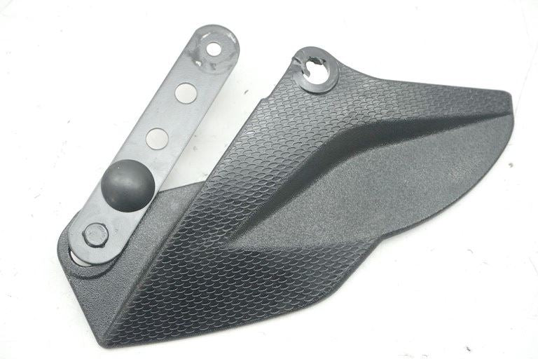 APRILIA RSV 1000 RR ZD4RR PROTECTOR DE CADENA INFERIOR BASCULANTE