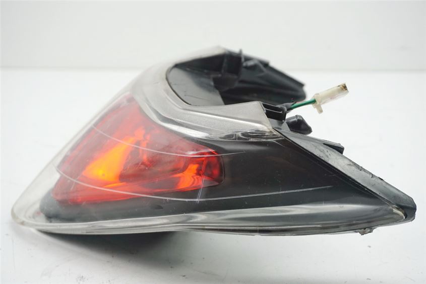 HONDA CBR 125 JC34 LUZ TRASERA PILOTO TRASERO TRASERO