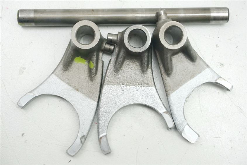 SUZUKI GS 500 E GM51B SHIFT FORKS GEARBOX SHIFT FORKS