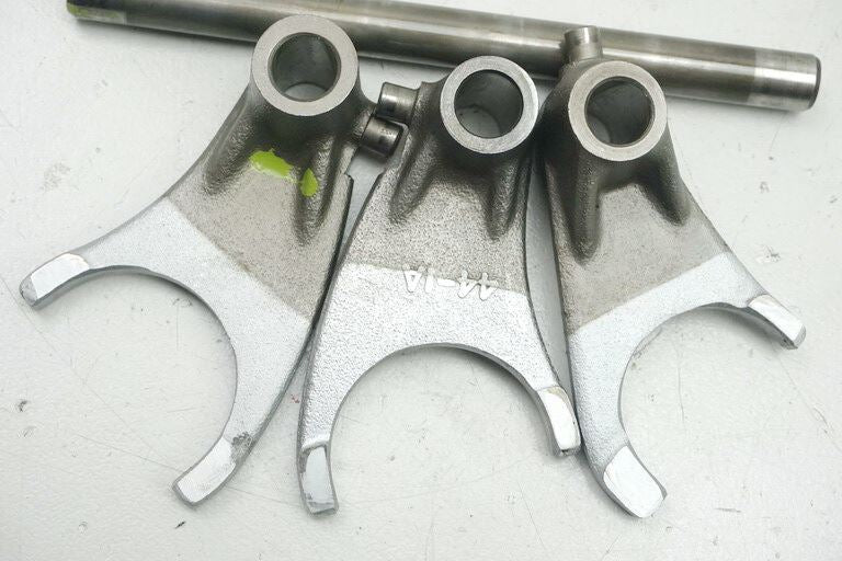 SUZUKI GS 500 E GM51B SHIFT FORKS GEARBOX SHIFT FORKS