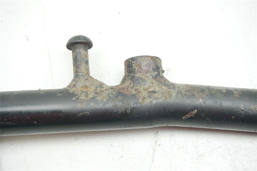SUZUKI GS 500 E GM51B TAILLIGHT MOUNT RIGHT STRUT SUPPORT